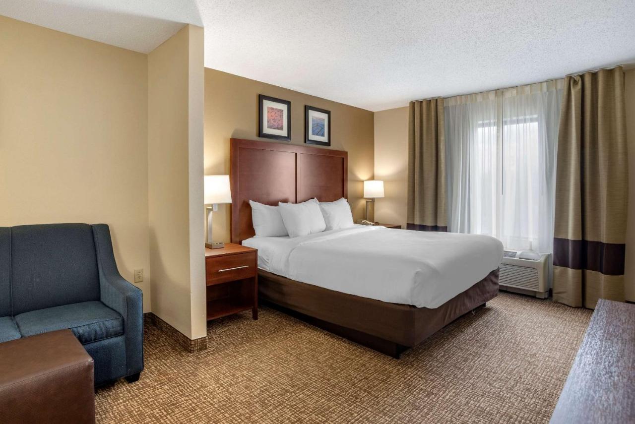 Comfort Inn & Suites Cambridge Exteriör bild