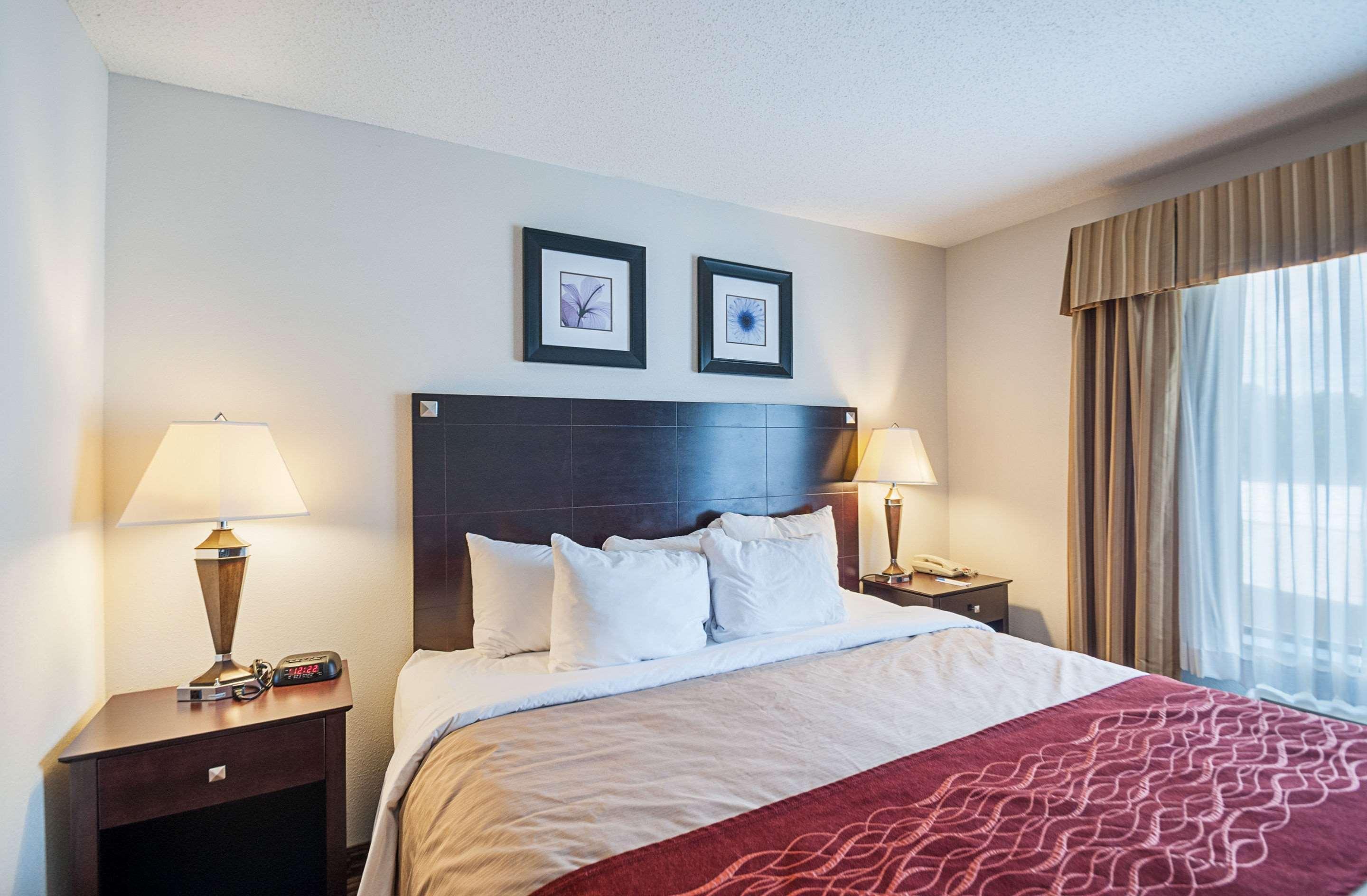 Comfort Inn & Suites Cambridge Exteriör bild