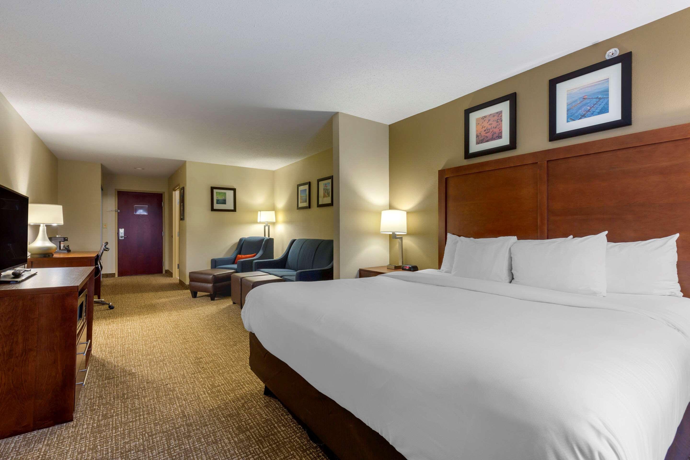 Comfort Inn & Suites Cambridge Exteriör bild
