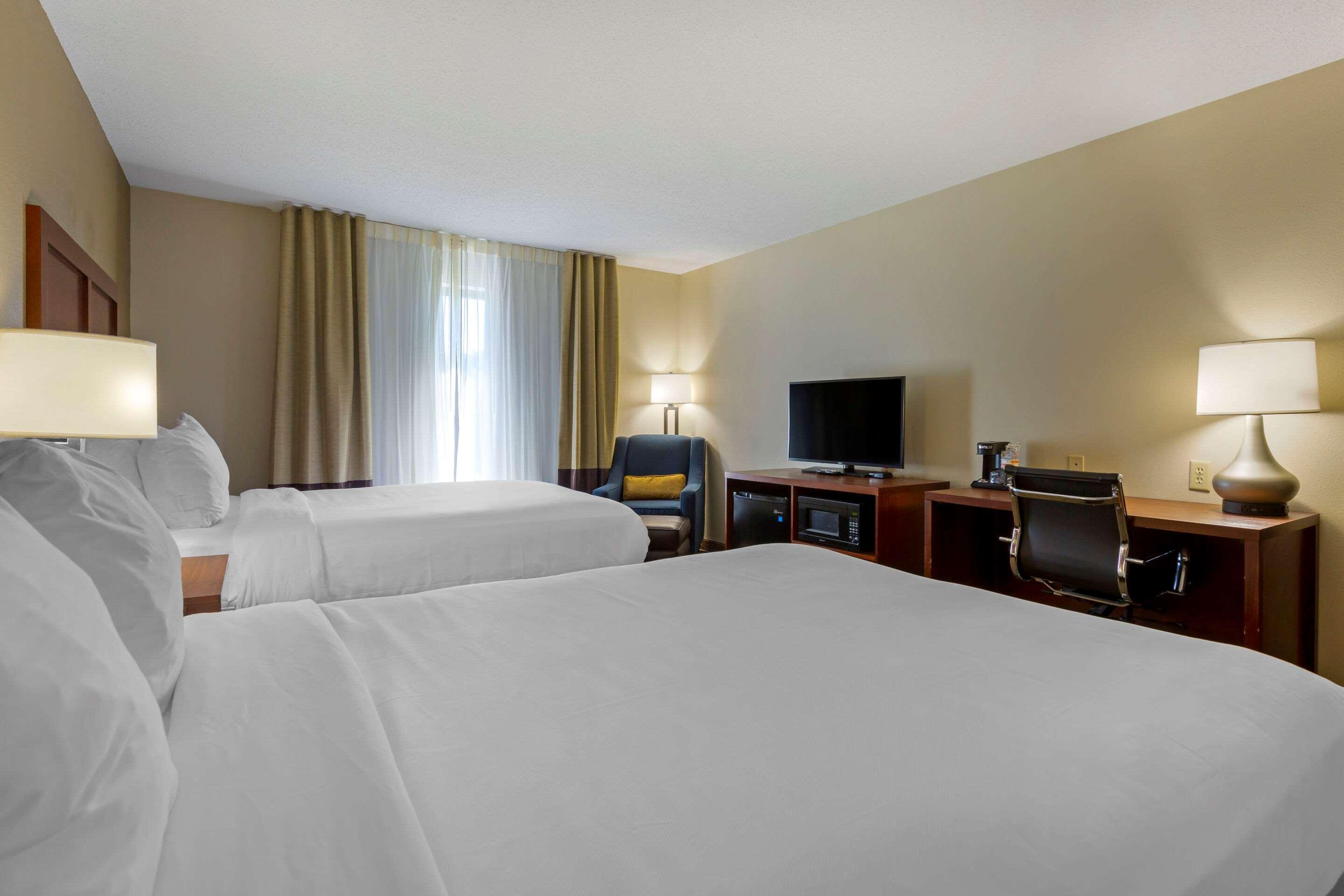 Comfort Inn & Suites Cambridge Exteriör bild