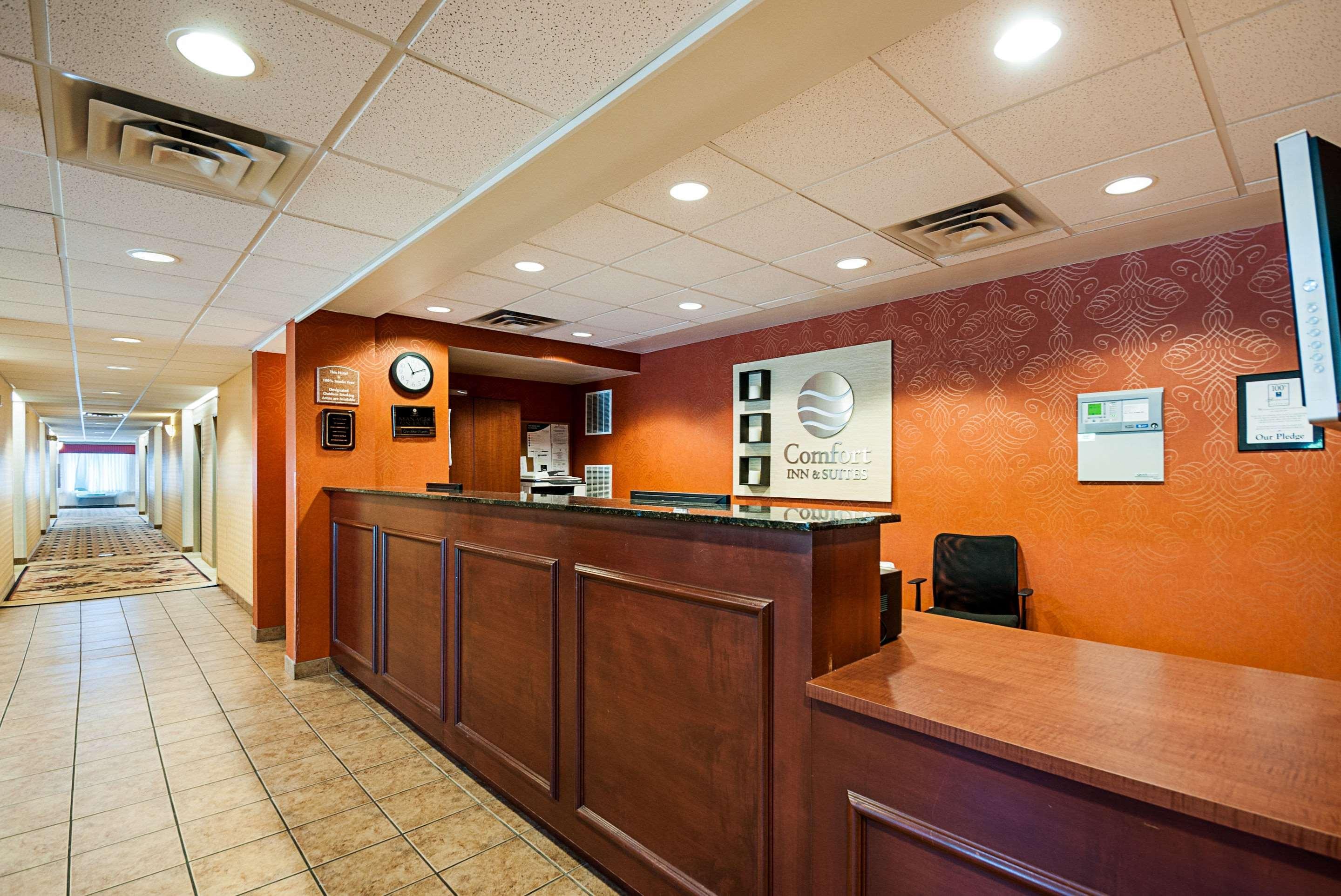 Comfort Inn & Suites Cambridge Exteriör bild