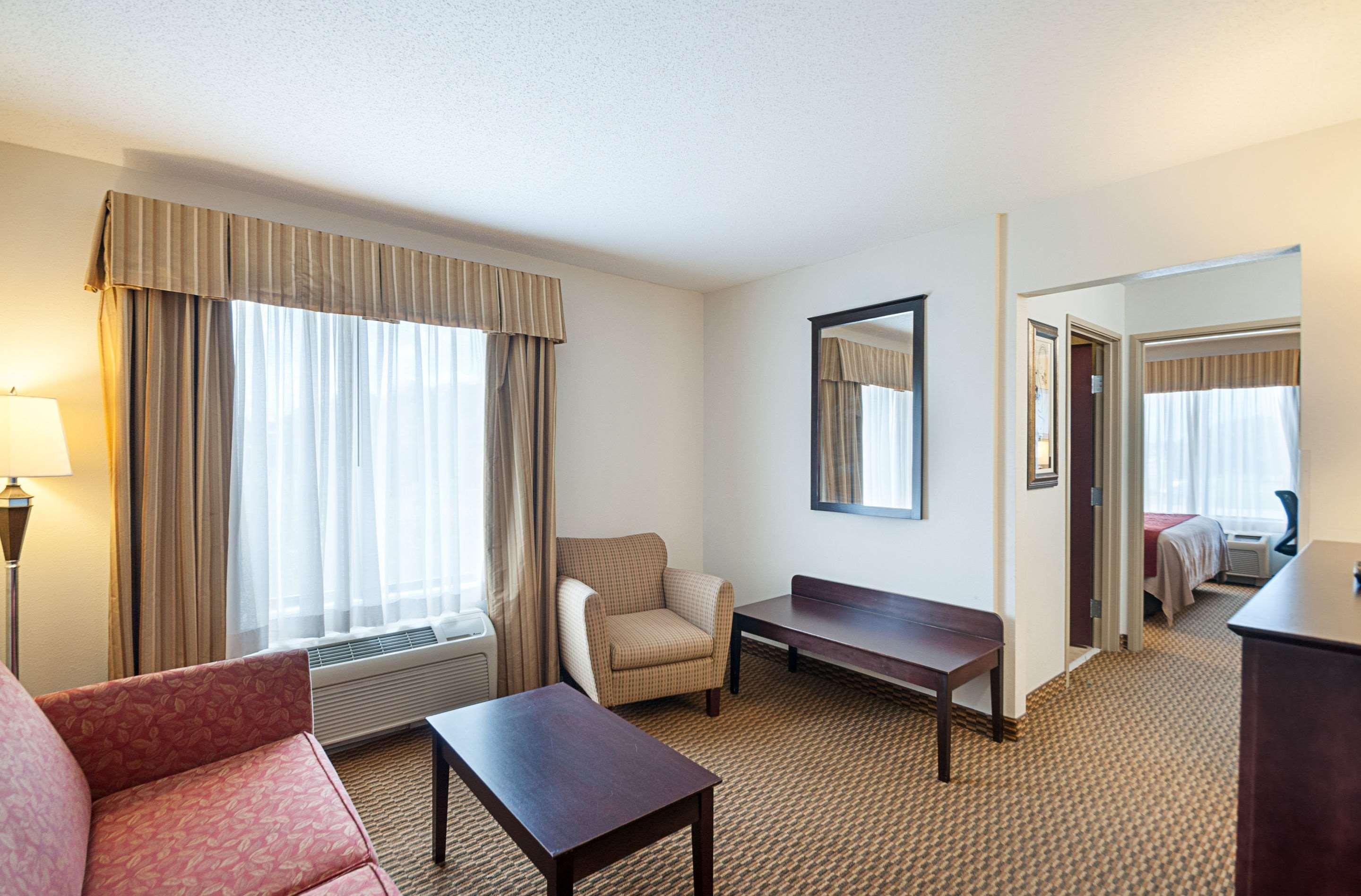 Comfort Inn & Suites Cambridge Exteriör bild