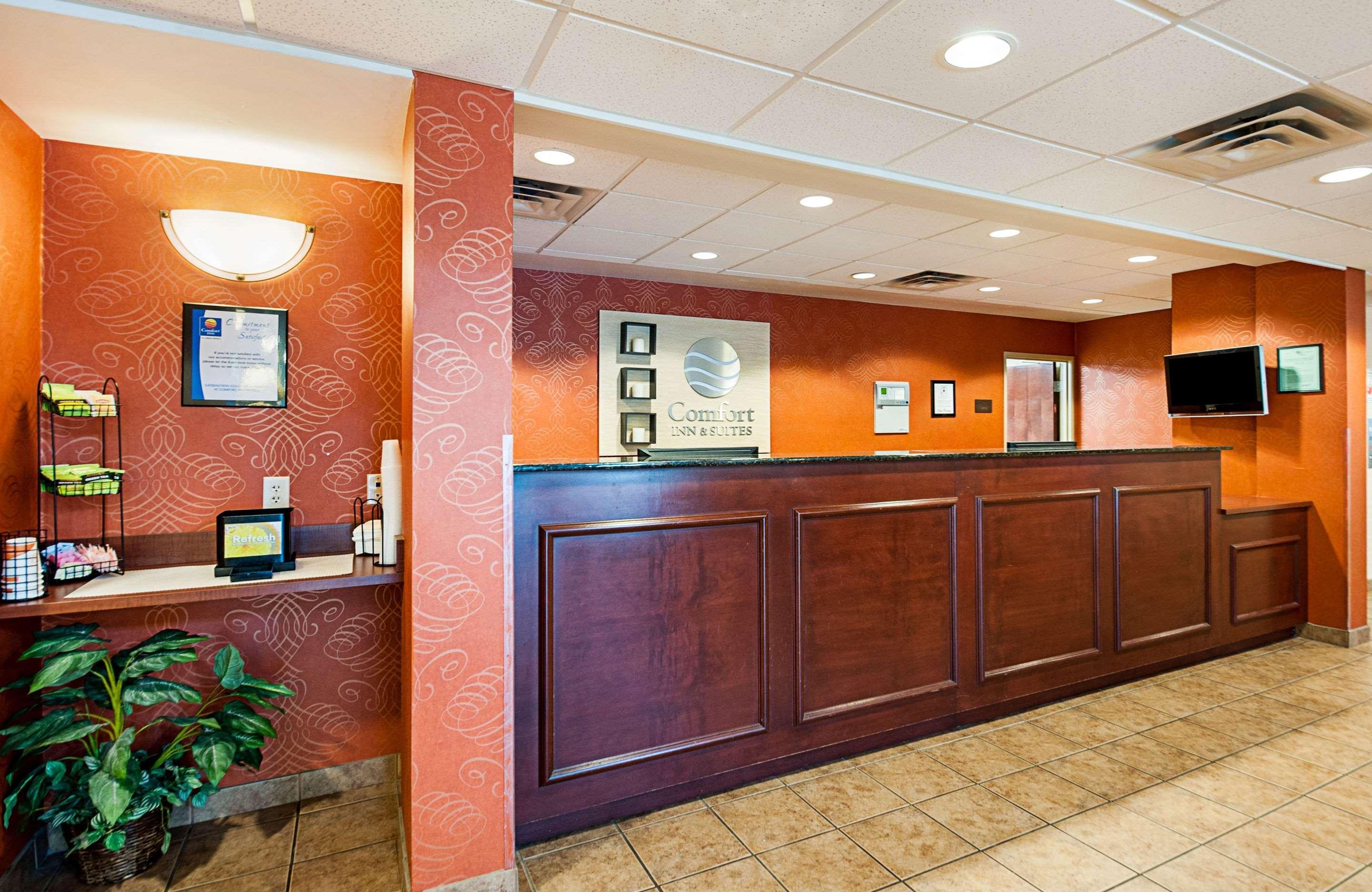 Comfort Inn & Suites Cambridge Exteriör bild